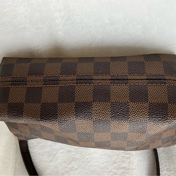 Louis Vuitton Damier Ebene Ilovo Bag - Picture 7 of 16
